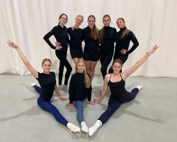 Tantsulise võimlemise rühm Loreesa show 14+ ootab juurde tüdrukuid